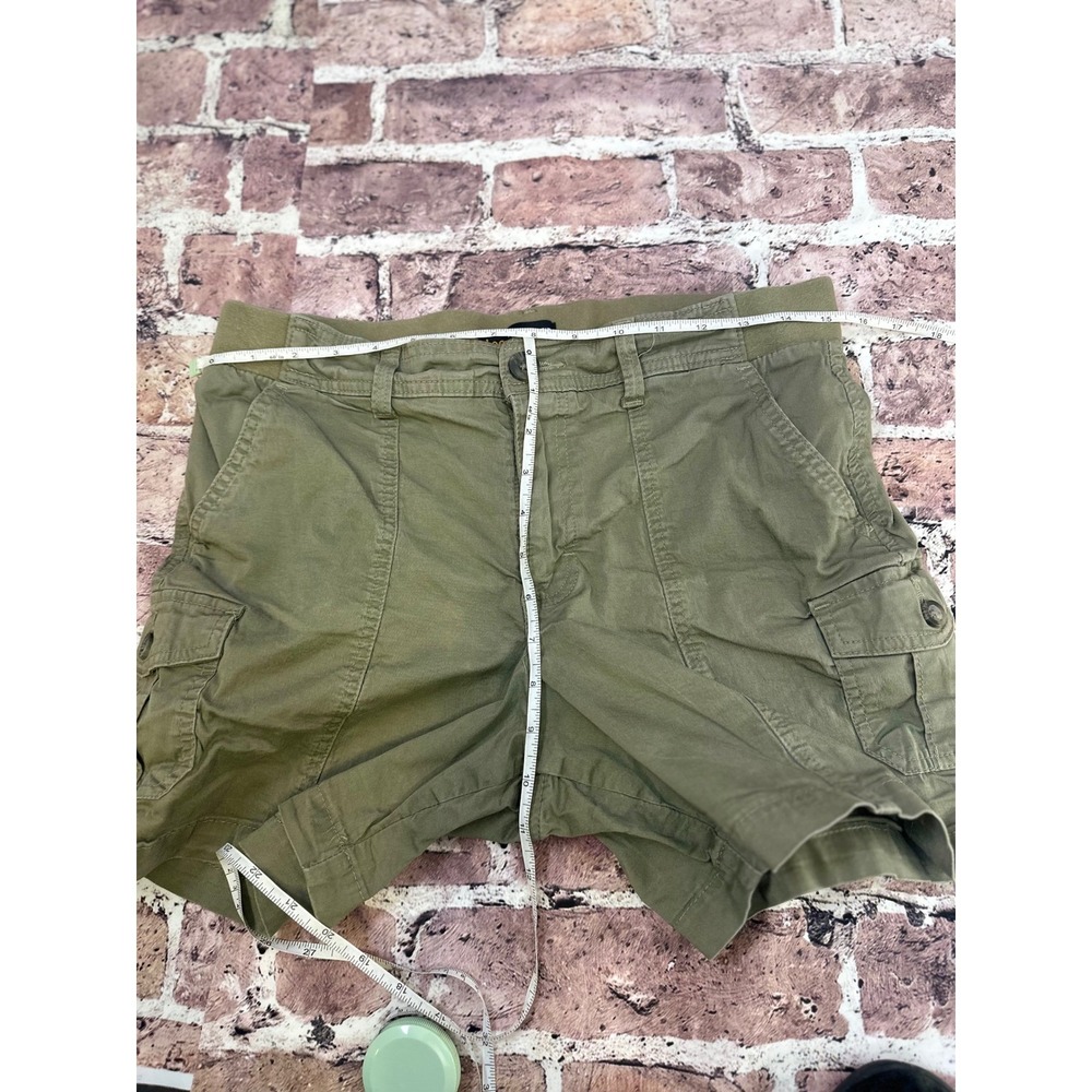 Lee Relaxed Fit Mid Rise Cargo Shorts Olive Green Women's Size 10 Summer Staple - Picture 10 of 13